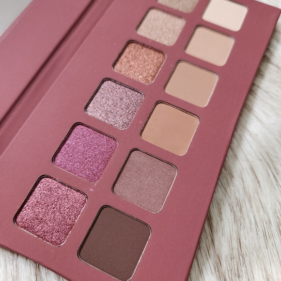 BRAND NEW Illamasqua Unvieled Artistry Eyeshadow Palette - Picture 5 of 5